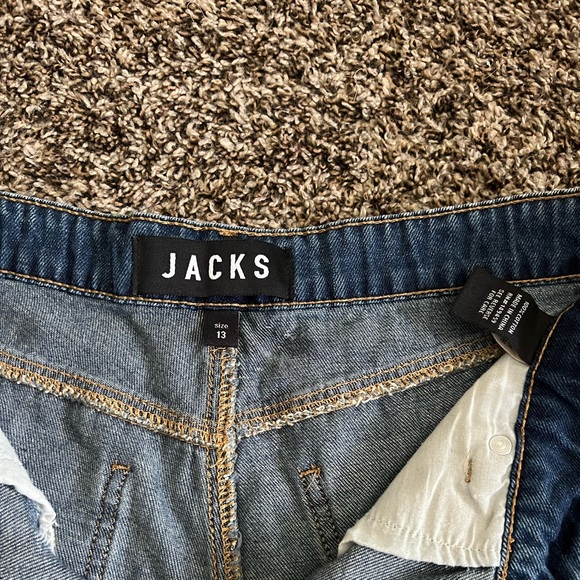 Jacks denim shorts distressed size 13 gently used smoke free home - Picture 3 of 3